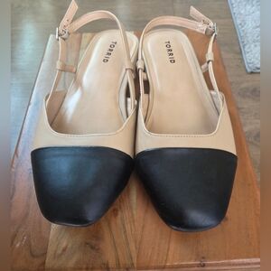 Torrid Black and Tan Slingback Sandals